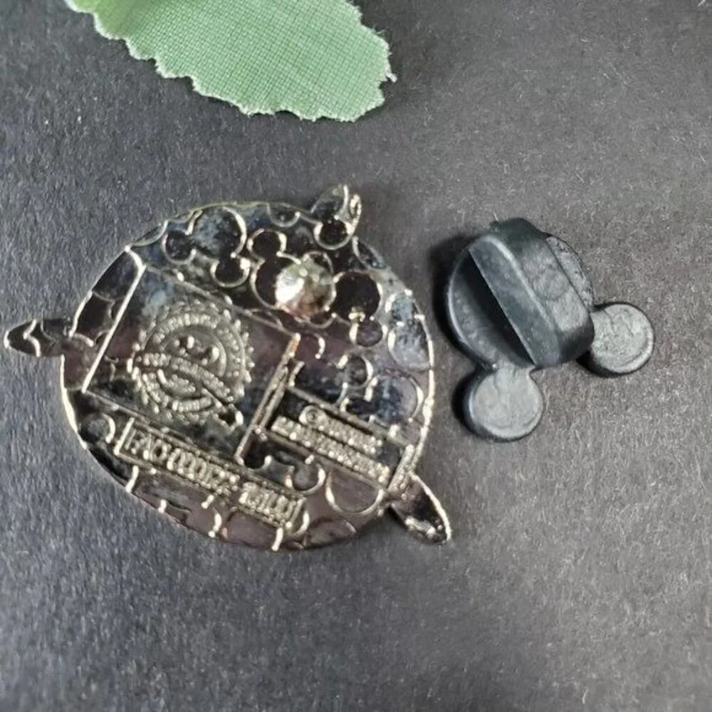 Disney Cleo Goldfish Trading Pin Pinocchio Pet Badge Brooch Lapel Pin Jewelry